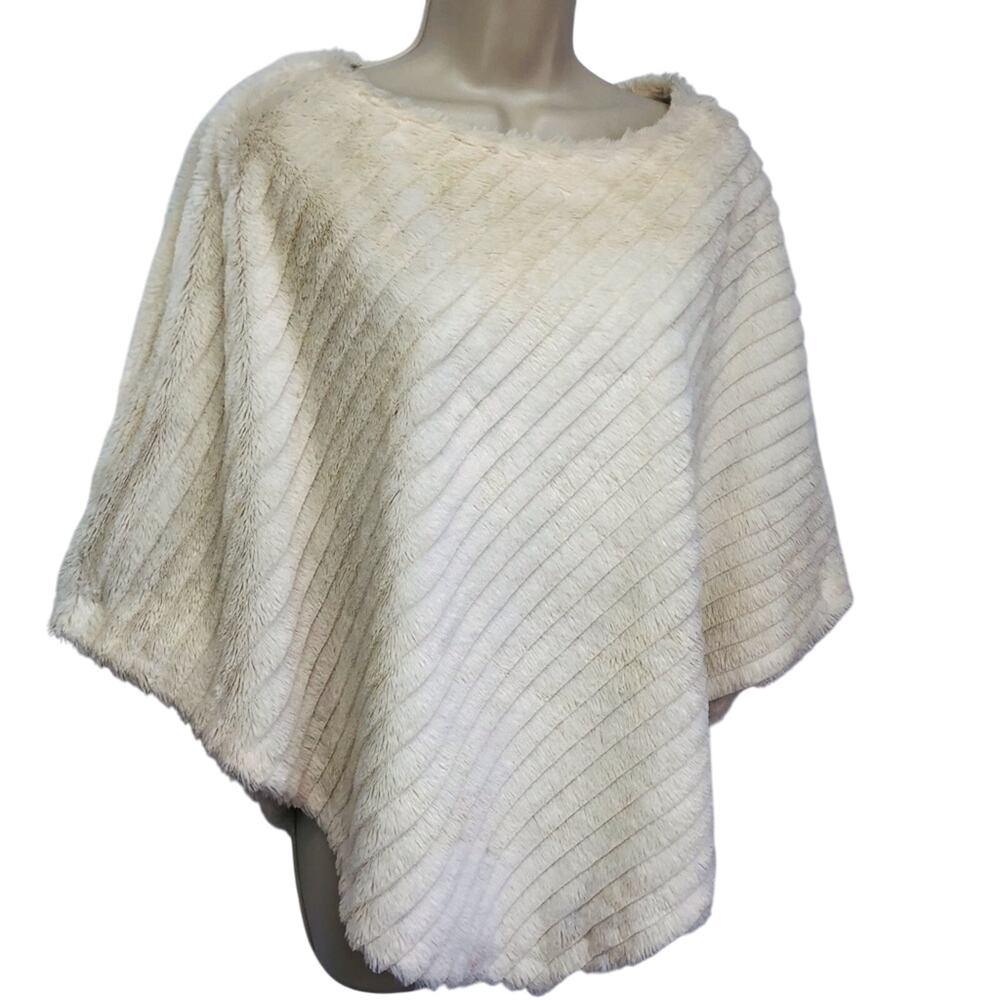 Black Rivet Faux Fury Ivory Poncho Cape Approximately 36 inch across Polyester